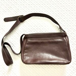 Brown Leather Stone Mountain Crossbody Bag